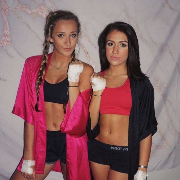 Pink and White Marble Tapestry - Picture 4 of 4